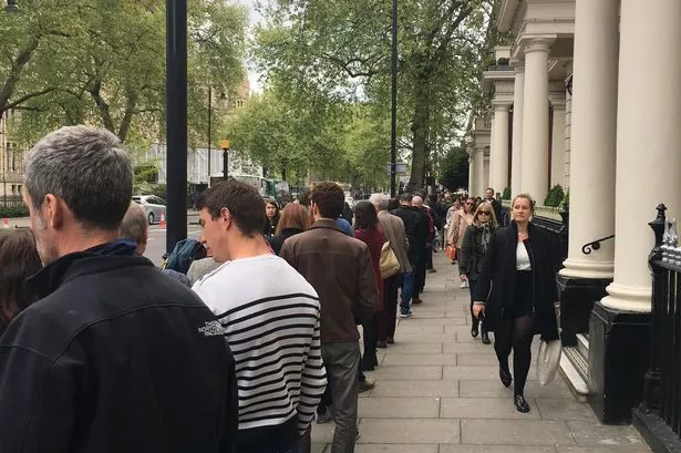 Hundreds queue in west London to vote in French Presidential elections