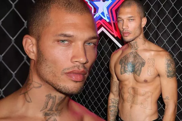 'Hot felon' Jeremy Meeks deported from UK after interrogation at Heathrow Airport