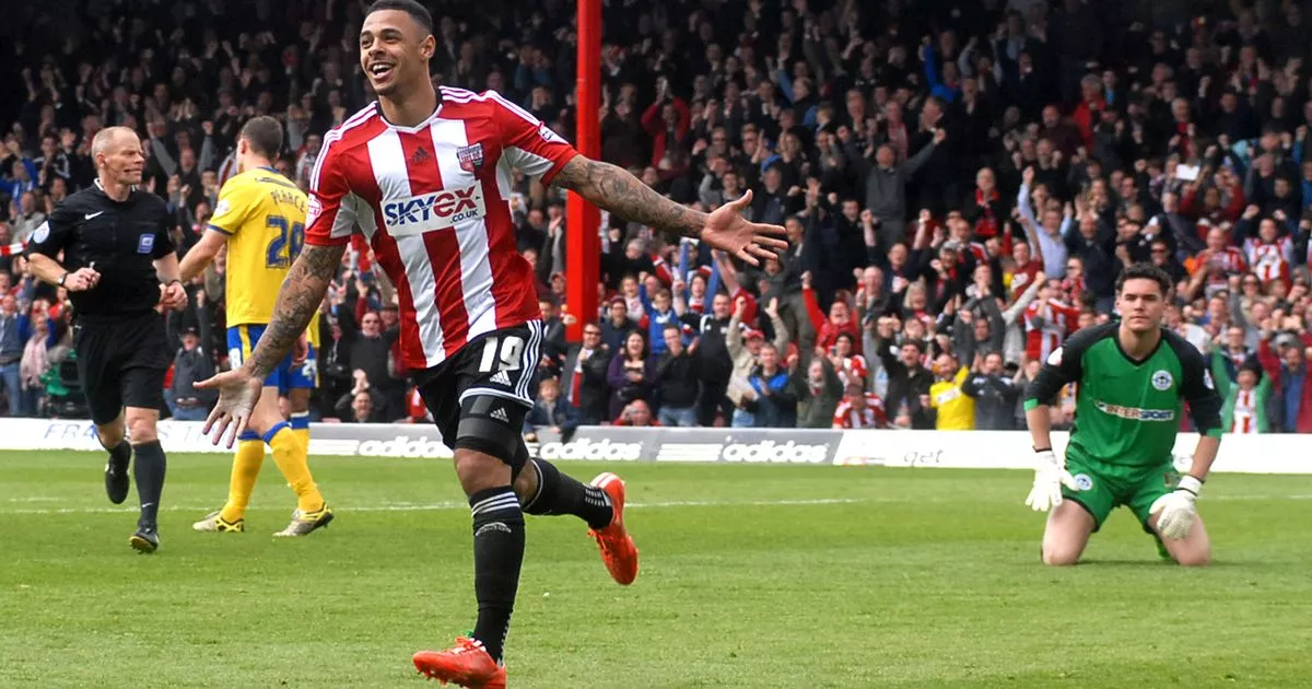 Dijkhuizen believes Gray is happy at Brentford, although flattered by interest